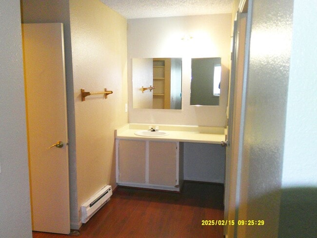Building Photo - 2 BR, 2 Bath Condo on Tripp Dr in Reno.