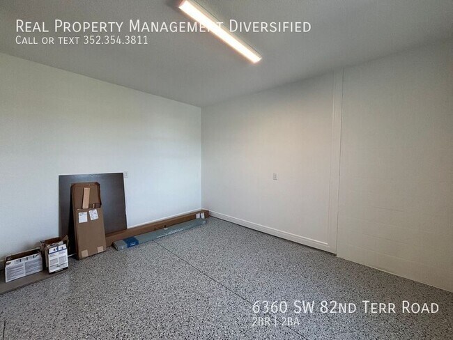Building Photo - 6360 SW 82 Ter Rd