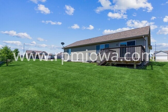 Building Photo - NORTH ANKENY HOME!! 4 Bedroom, 2.5 Bathroom Home