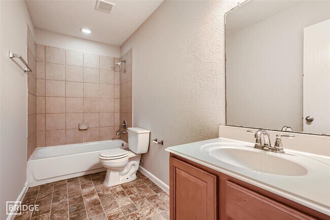 Building Photo - 514 Remington Glen Ct