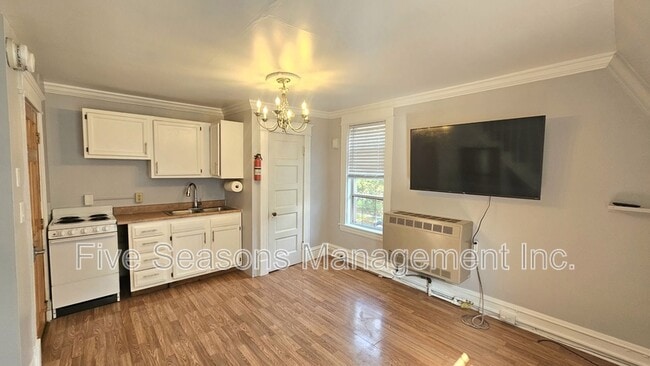 Building Photo - 205 N Willard St
