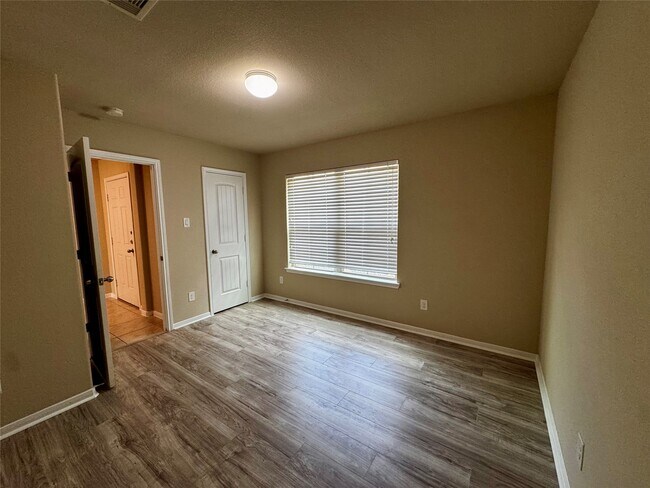 Building Photo - 2903 McDonough Way