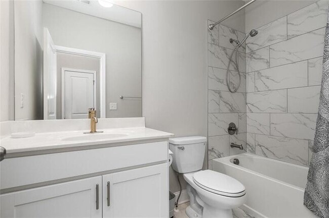 Building Photo - 2641 Blackburn Ct SE