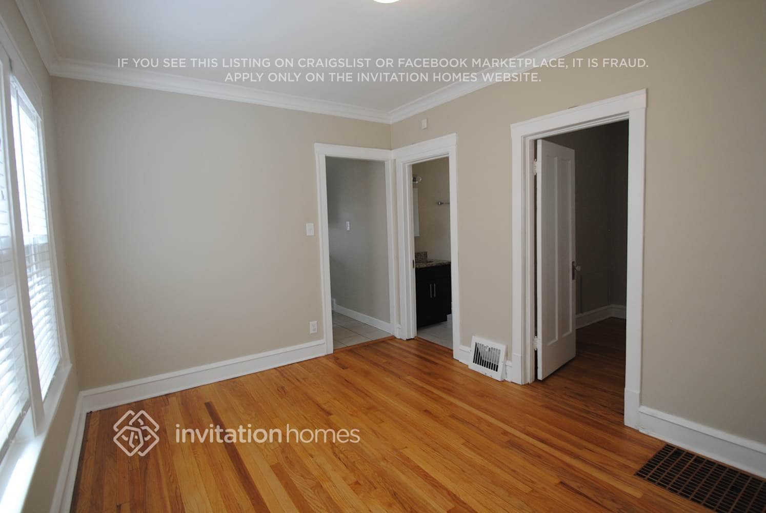 Building Photo - 5458 N Marmora Ave