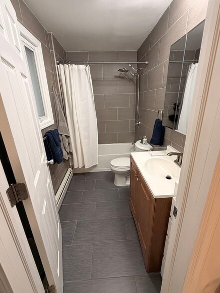 Building Photo - 37 Sayre St