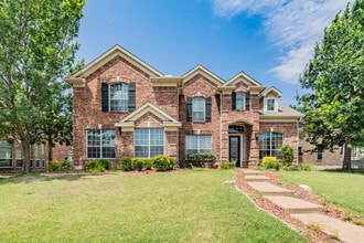 Building Photo - 1605 Buckhorn Dr