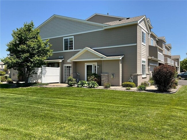 Building Photo - 6585 Olive Ln N