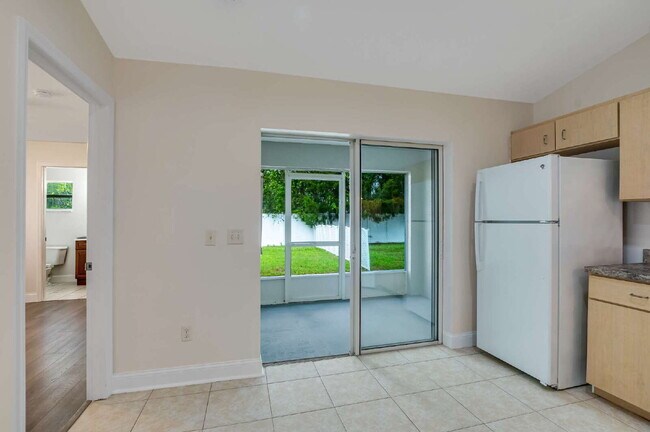 Building Photo - 51 Wellwood Ln