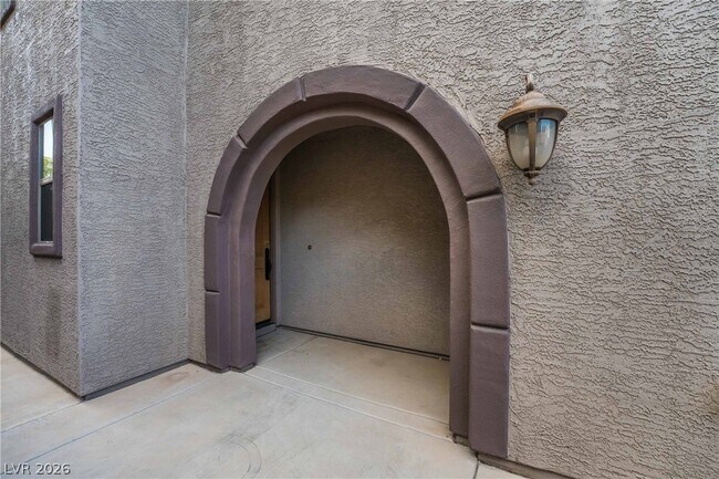 Building Photo - 220 Via Mezza Luna Ct
