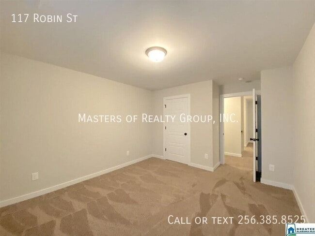 Building Photo - 117 Robin St