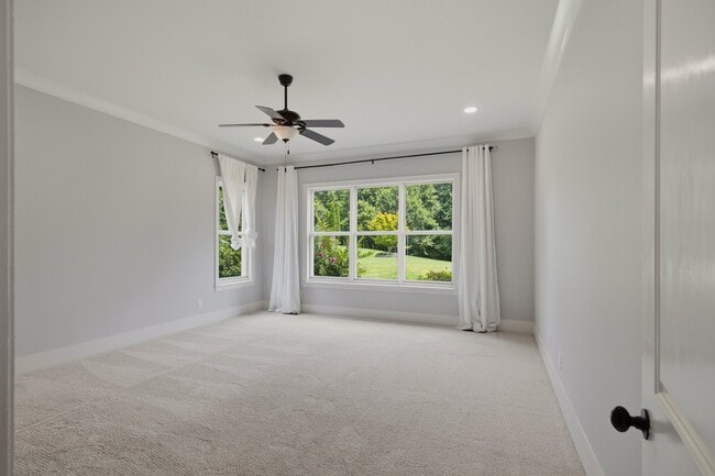 Building Photo - 3452 Stagecoach Dr