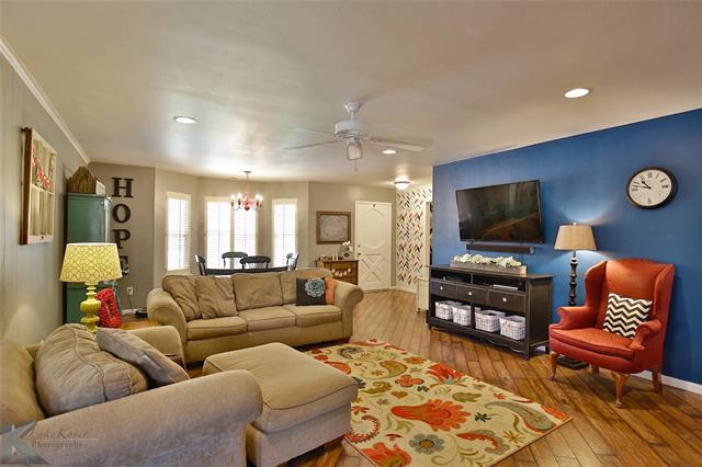 Building Photo - 2132 Sylvan Dr