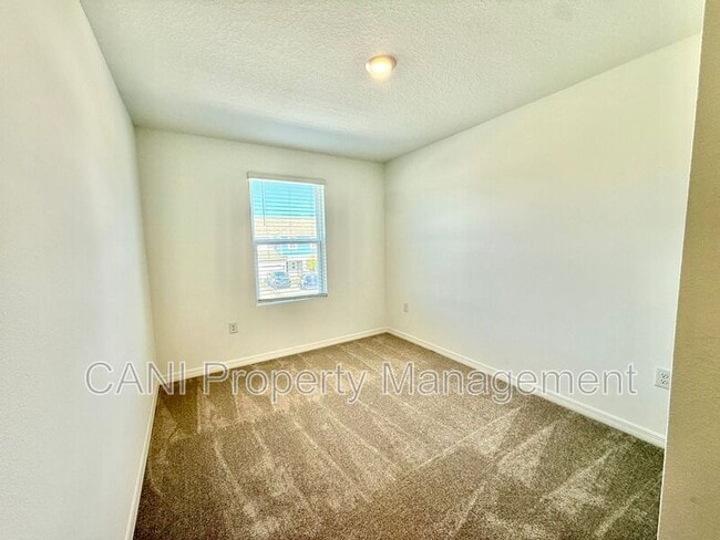 Building Photo - 212 Riverfront Wy