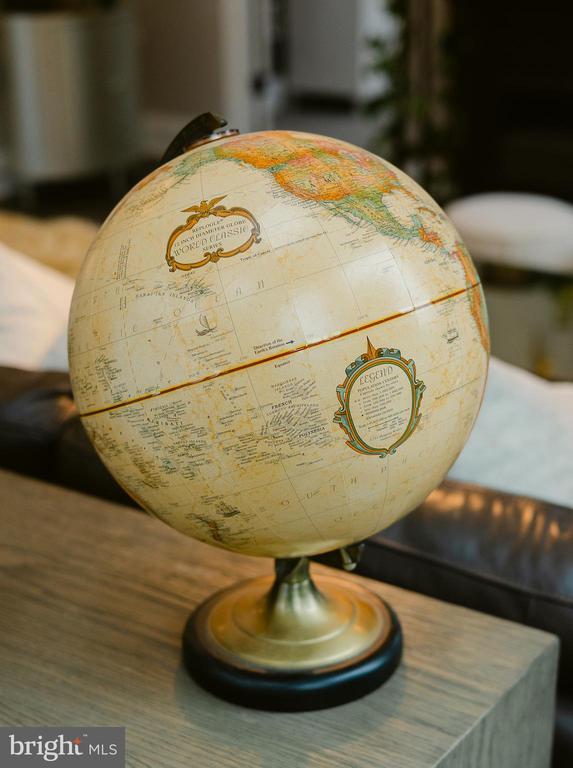 Building Photo - 15841 York Rd