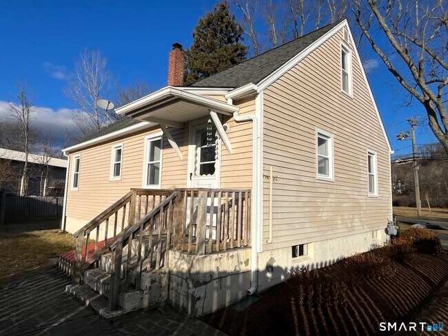 Building Photo - 98 Wooster St