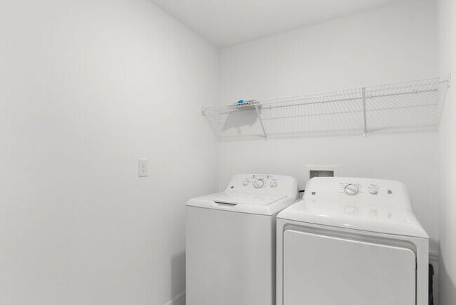 Building Photo - Brand New Home For Rent in North Park Isle!