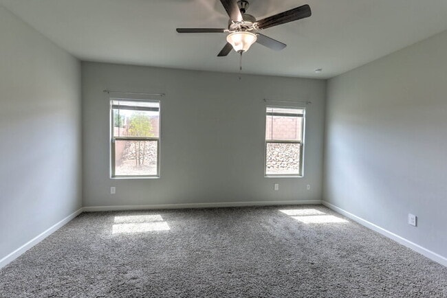 Building Photo - Santa Cruz Meadows