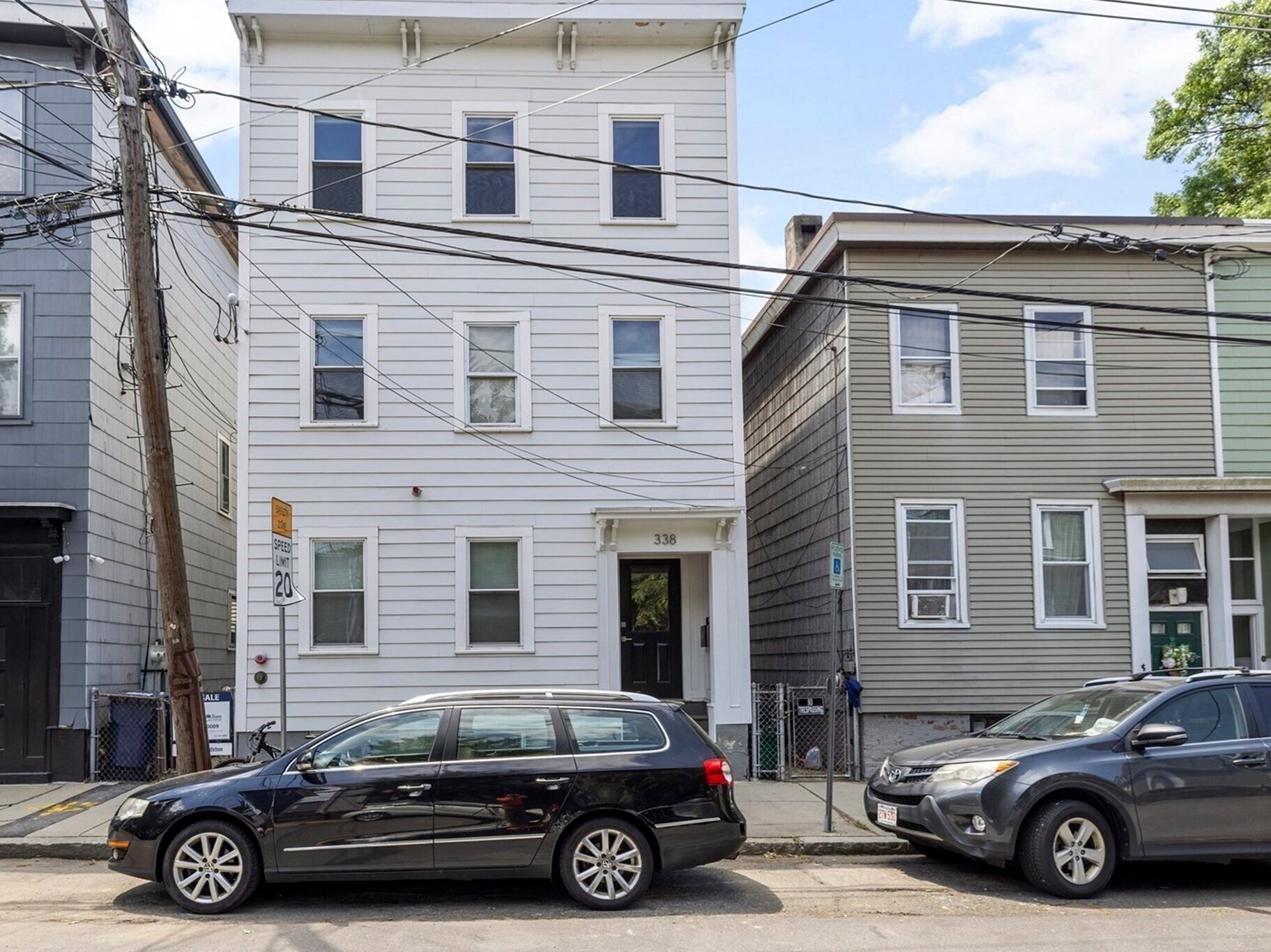 Building Photo - 338 Hurley St