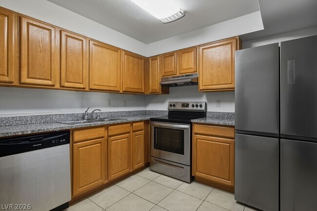 Building Photo - 3930 University Center Dr