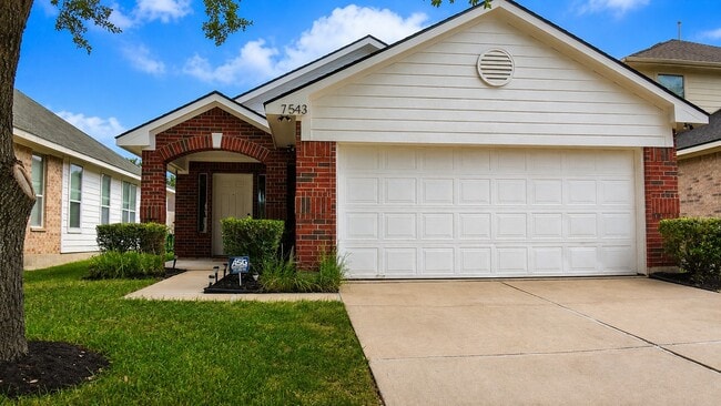 Building Photo - 7543 Legacy Pines Dr