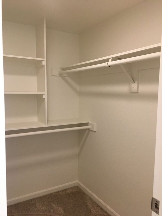 Building Photo - COMING SOON! Adorable 2 Bed 2 Bath Condo i...
