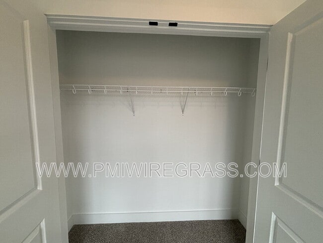 Building Photo - 106 Jennie Dr