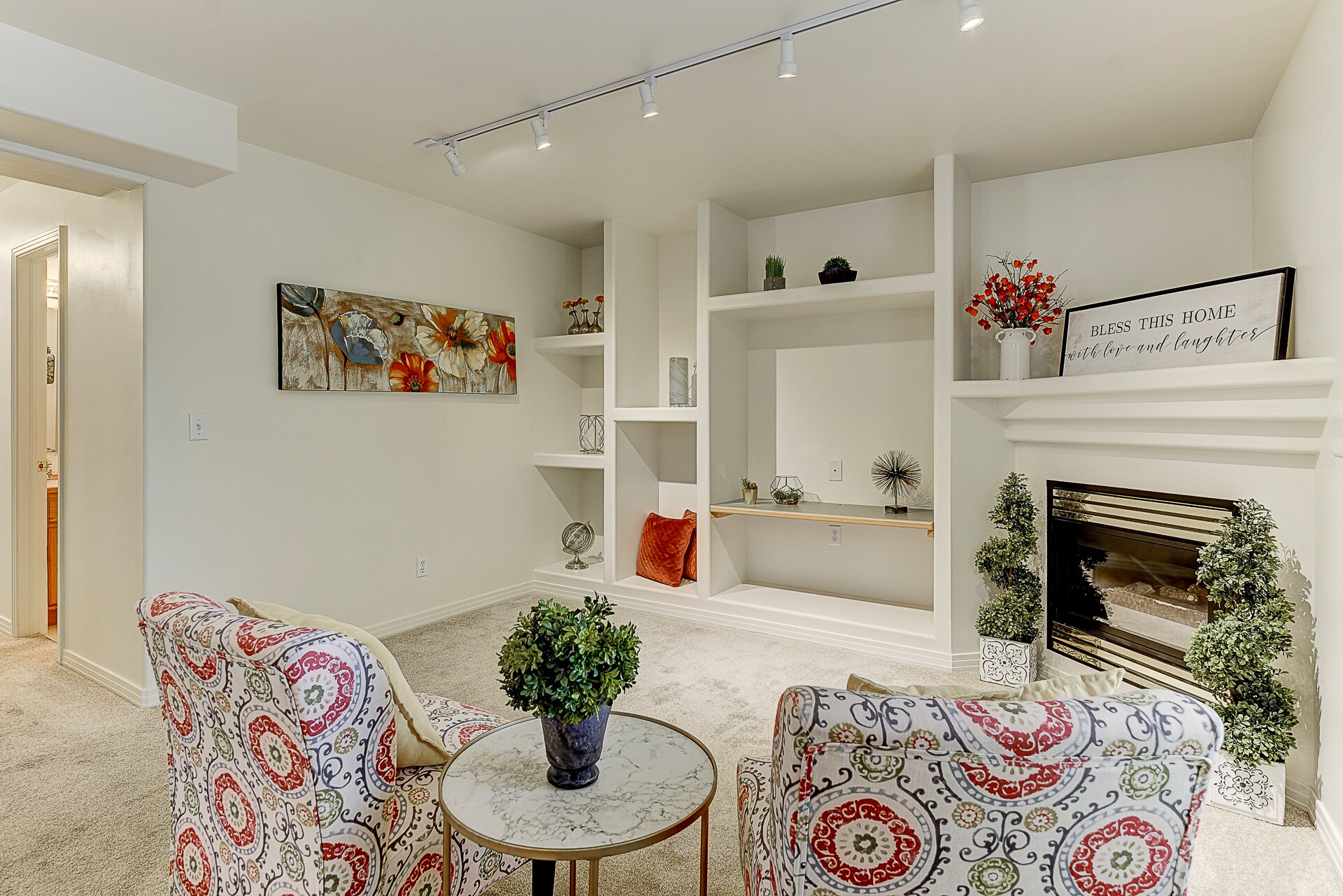 Building Photo - 619 Manitou Blvd