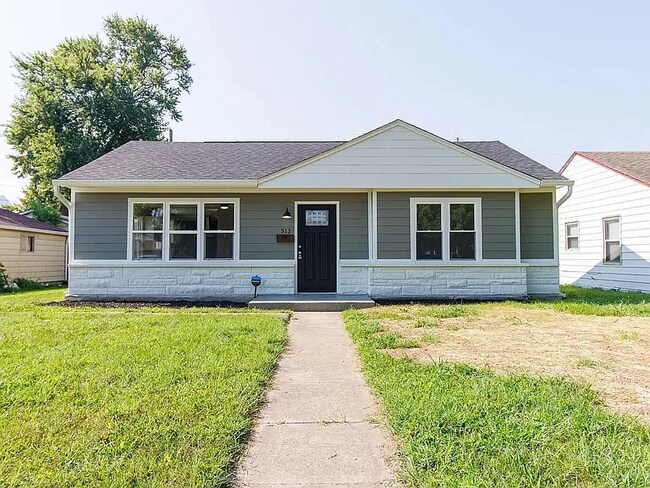 Primary Photo - 513 W 13th St