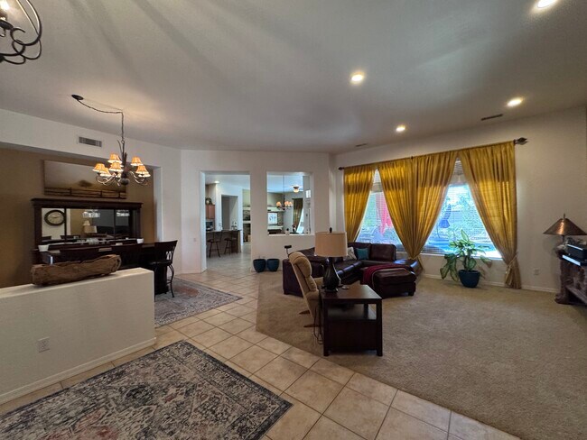 Building Photo - 20470 N Date Palm Way