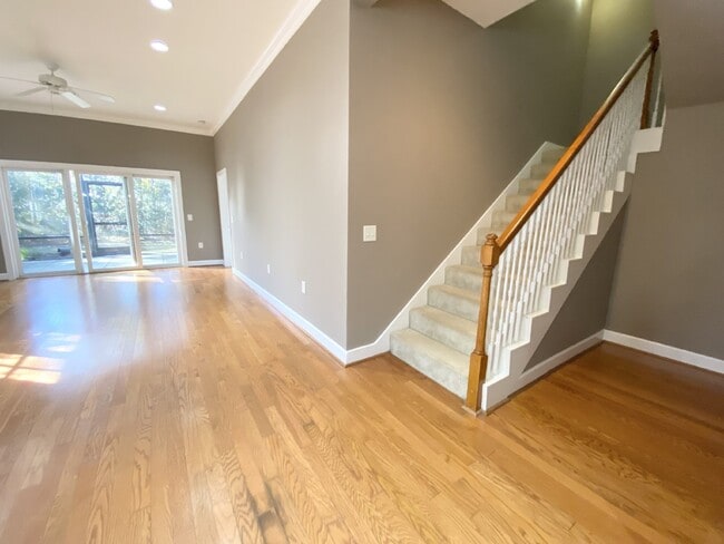 Building Photo - Four Bedroom Townhouse w/ Garage in Seagrass Station!