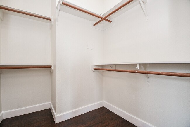 Building Photo - 2911 Copper Cliff Dr