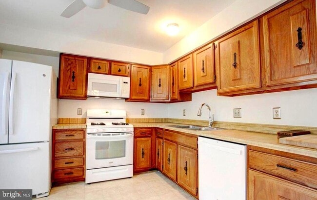 Building Photo - 4777 Kelly Rd