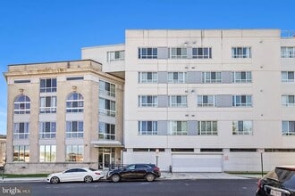 Building Photo - 5885 Colorado Ave NW