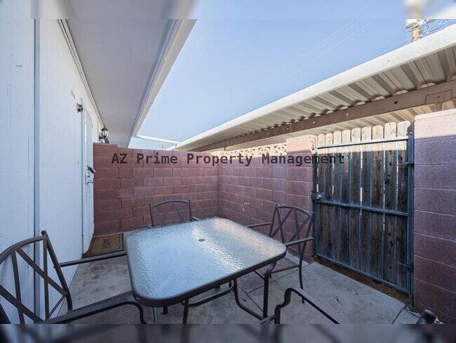 Building Photo - 6822 N 35th Ave