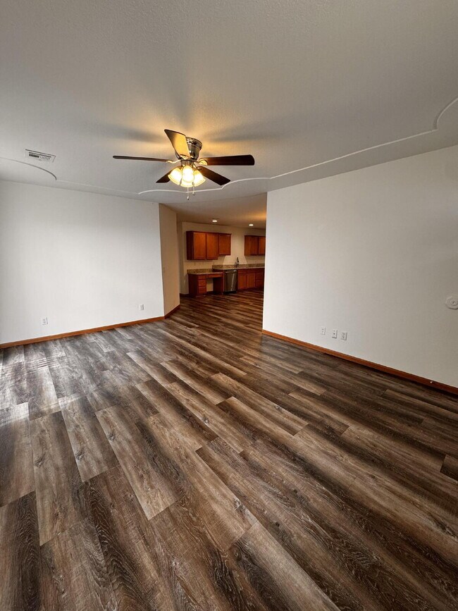 Building Photo - 19 A Holly Dr