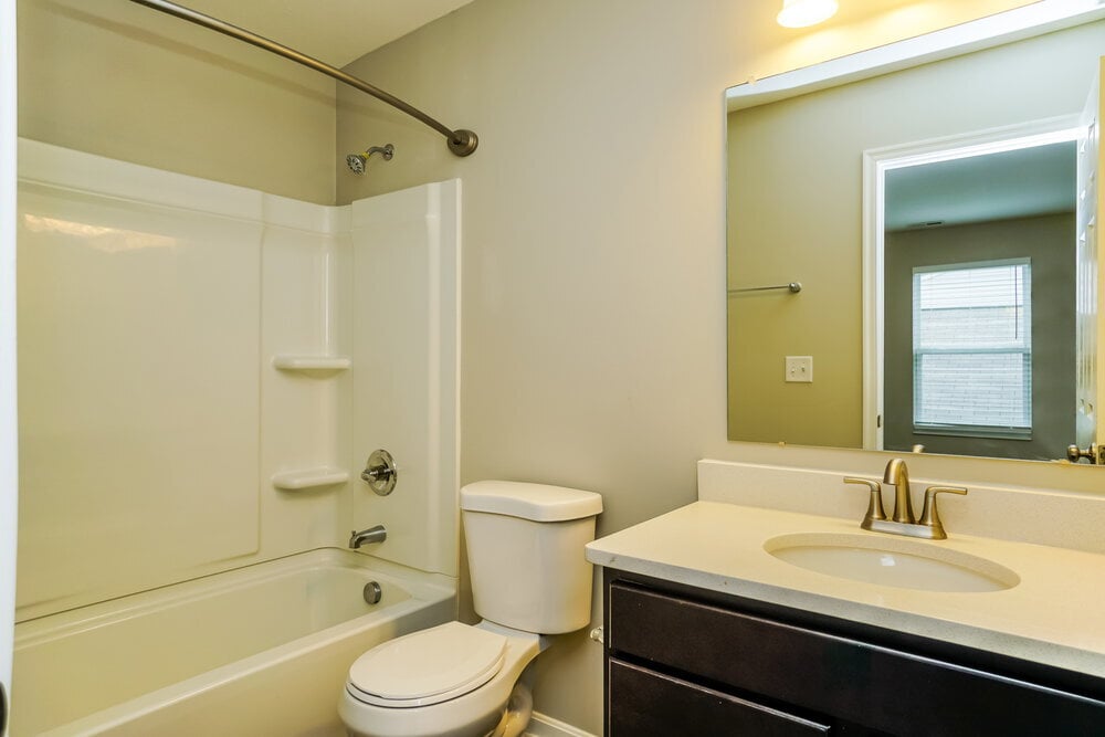 Building Photo - 7428 Willow Leaf Dr