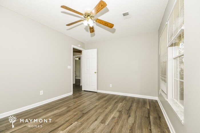 Building Photo - 108 Waddington Trce