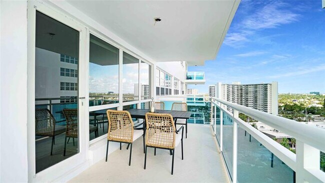 Building Photo - 3430 Galt Ocean Dr