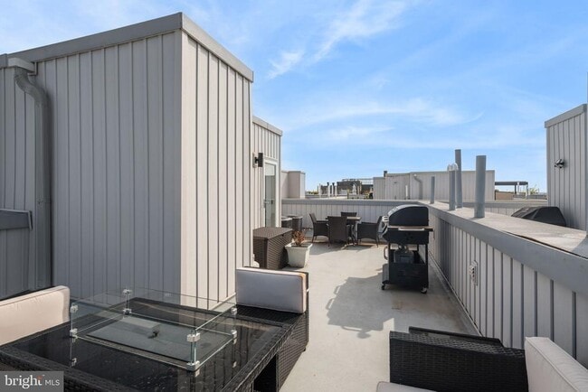 Building Photo - 1315 S Capitol St