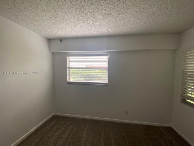 Building Photo - 13000 SW 15th Ct