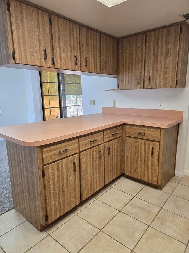 Building Photo - Spacious 3/2/2 in Citrus Springs!!!