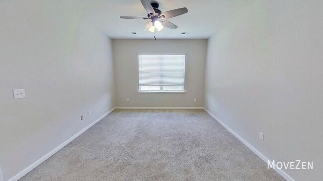 Building Photo - 22 Crestwood Pnes Trl