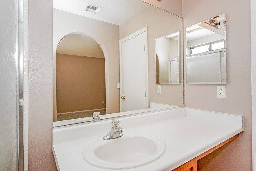 Building Photo - 4756 Julesburg Dr