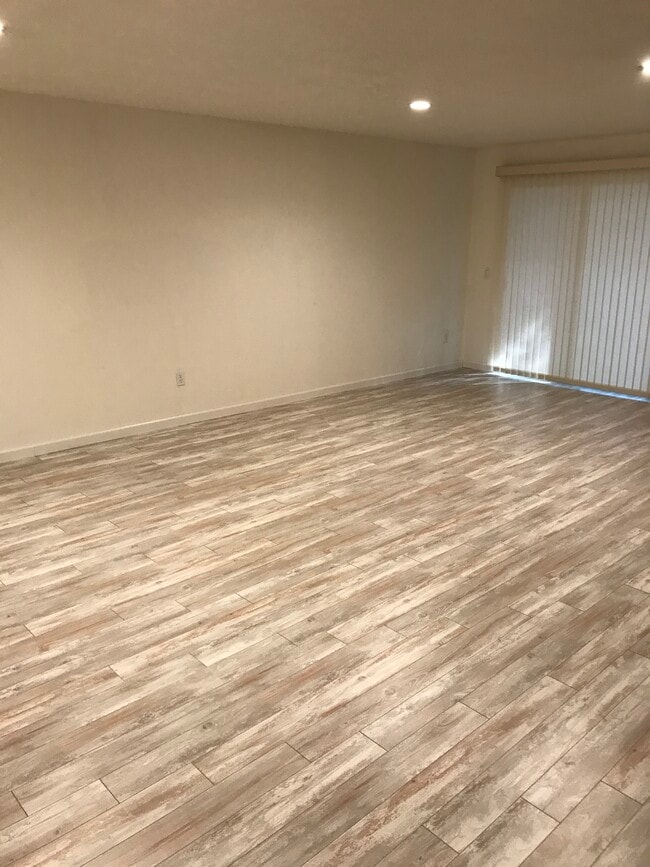 Building Photo - 8218 126th Ave NE