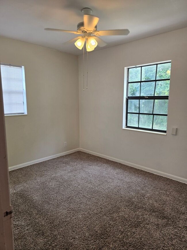 Building Photo - Well-Maintained 3-Bedroom Home with Workshop and Fenced Yard