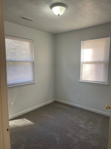 Building Photo - 1315 Credle Rd