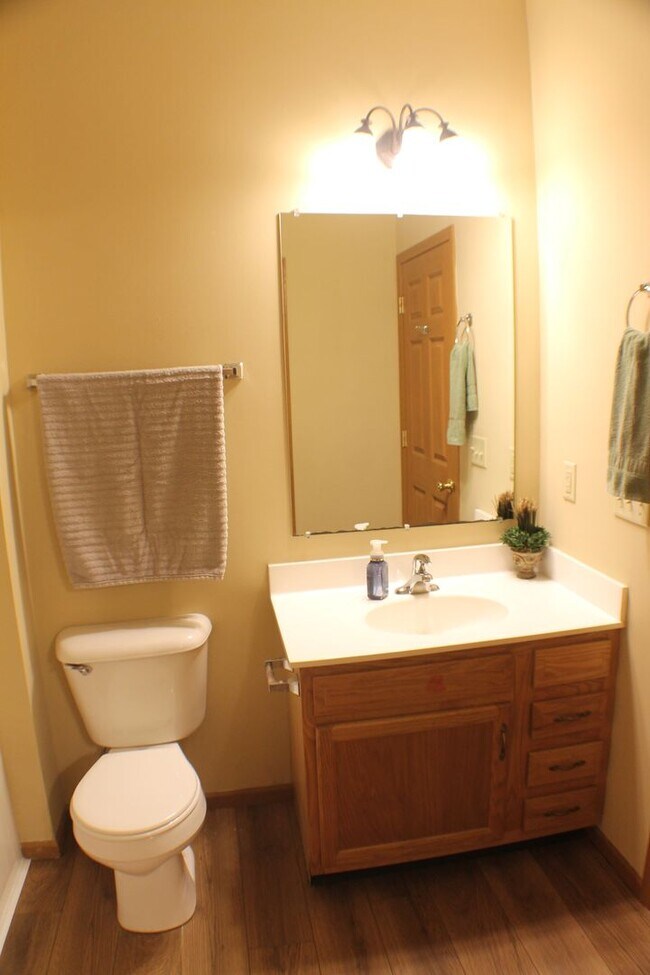 Building Photo - Modern Brick Ranch with 3 Bedrooms, 1.5 Ba...