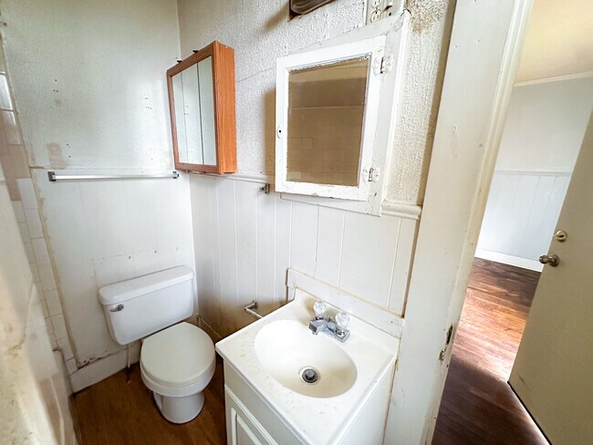 Building Photo - 1912 20th St