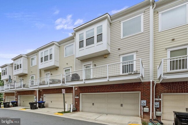 Building Photo - 9618 Stockwell Ln