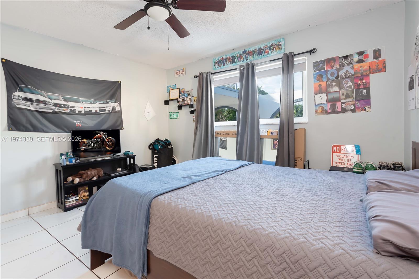 Building Photo - 5640 Hayes St